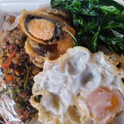 กระเพาะไข่เยี่ยวม้า+ไข่ดาว