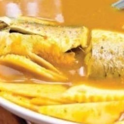 แกงเหลืองปลากระบอก (หน่อไม้ดอง)