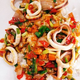ทะเลคั่วพริกเกลือ(กับข้าว)
