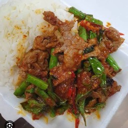 ข้าวเครื่องแกงเนื้อ