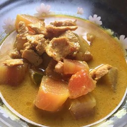 แกงกะทิหมูมะละกอ