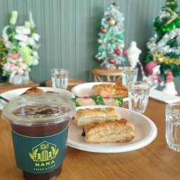 ณ นานา กรีนด์ แอนด์ คาเฟ่ Na nana Green & Café