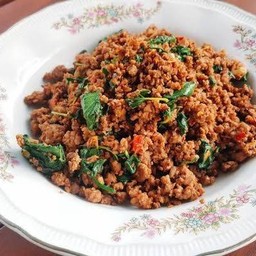 กะเพราเนื้อสับ (กับแกล้ม)