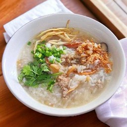 ข้าวต้มทรงเครื่อง