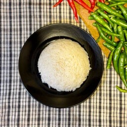 ข้าวสวยหอมมะลิ