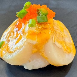 ซูชิหอยเชลล์สไปซี่