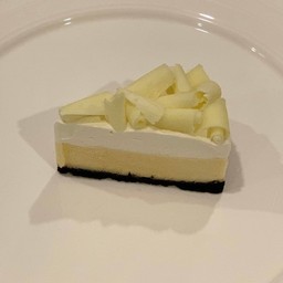 ไวท์ช็อค ชีสเค้ก