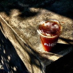 กาแฟสกัดเย็น (ใช้เมล็ดเบลนด์คั่วอ่อน)