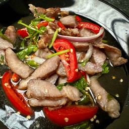 ยำหมูย่าง