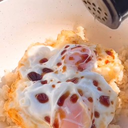 ข้าวไข่ดาว