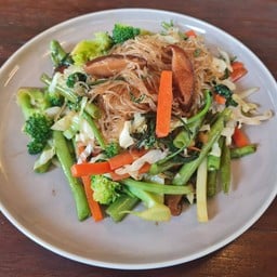 ผัดผักรวมมิตรโต๊ะกลม