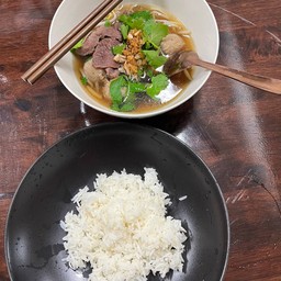 เกาเหลาเนื้อ + ข้าวสวย