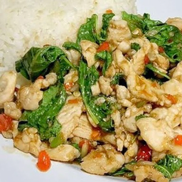 กระเพราไก่ราดข้าว