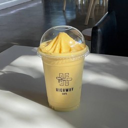Mango&Passion Fruit Yogurt Frappe