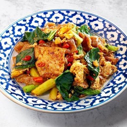 ผัดซีอิ๊วแซ่บ