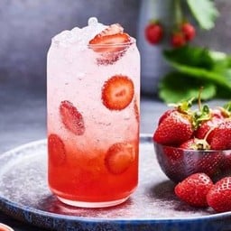 สตอเบอร์รี่โซดา