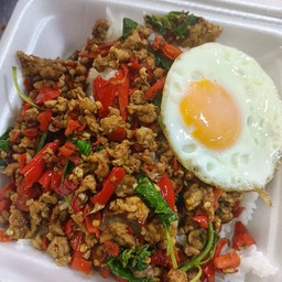 ชุดกระเพราหมูสับไข่ดาว 3 กล่อง