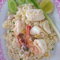 ข้าวผัด หมึก-กุ้ง