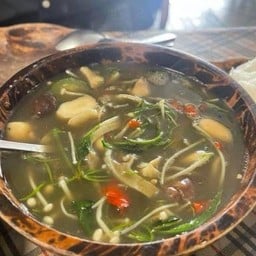 แกงหน่อไม้เห็ดรวม