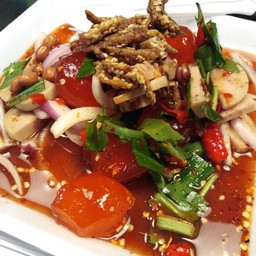 ยำหมูยอไข่แดงเค็ม