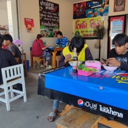 ร้านลาบปากช่อง บ่าวอีสาน พาแซ่บ ก๋วยเตี๋ยวโกเด้ง ลูกชิ้นแท้ 100%