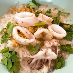 ข้าวต้มปลาหมึก