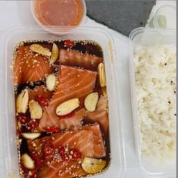 เนื้อบราว์ดอง+น้ำยำ+ข้าว+สาหร่าย