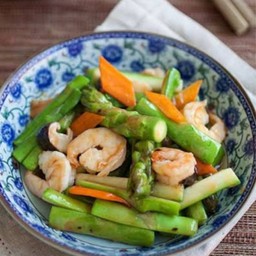 หน่อไม้ฝรั่งผัดกุ้ง(Stir-fried Asparagus with Shrimp)