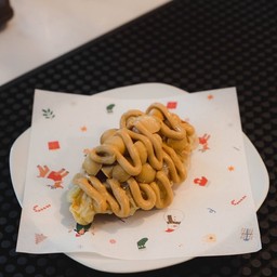 ครอฟเฟิลคาราเมลแมคคาเดเมีย