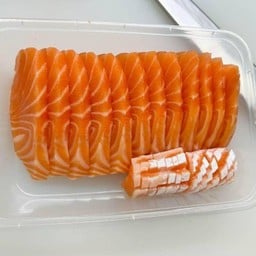 ซาซิมิ200กรัม นอร์เวย์ พร้อมเครื่องเคียง