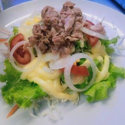 สลัดทูน่า