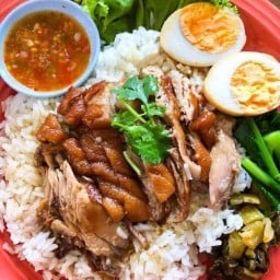 ร้านไก่ทอดหน้าโรงเรียน(บ้านเอื้อ)