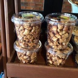 กล้วยม้วน