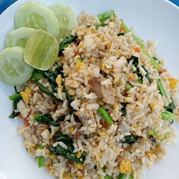 ข้าวผัดปลาเค็ม