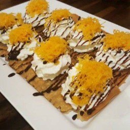 โรตีทิชชู่วิปครีม+ฝอยทอง+ช็อกโกแลต