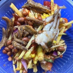 แม่อ้อยยำมะม่วงปูม้า(สูตรหน้าเซเว่นวัดสามัคคี)