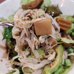 เจ๊ณัฐ ขนมจีนน้ำยา ชาววัง