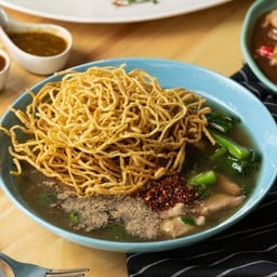 ราดหน้าหมี่กรอบ+หมูนุ่ม