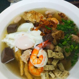 ก๋วยจั๊บญวน (นางญวน) หน้าโรงพยาบาล