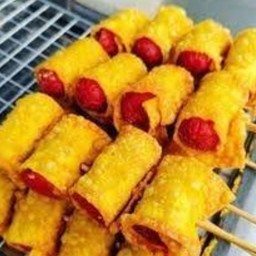 เกี๊ยวห่อไส้กรอก