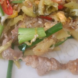ผักดองผัดวุ้นเส้น