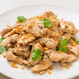 ไก่กระเทียม = กับข้าว