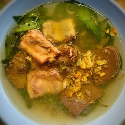 Pork Ribs And Shiitake Mushroom Soup