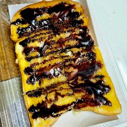 ปังปิ้งเนยช็อกโกแลต