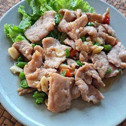 หมูนุ่มคั่วพริกเกลือ