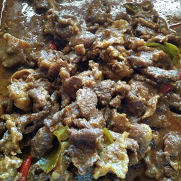 ผัดเผ็ดเนื้อ