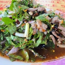 เห่าดงหมู