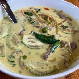 แกงเขียวหวานเนื้อ
