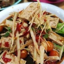 ตำปูปลาร้าหมูยอ