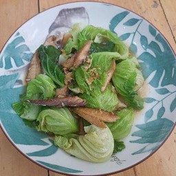 แขนงปลาทูเถื่อน(กับข้าว)